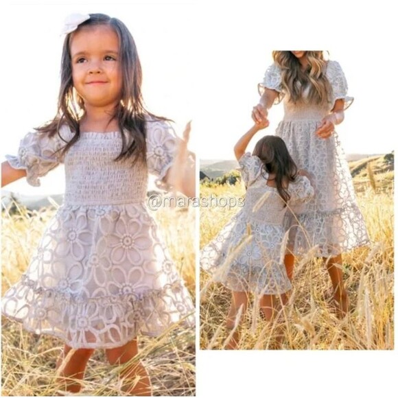 Ivy City Dress Women L Gray Floral Smocked Midi Puff Sleeve Mommy Cottage Boho - Picture 3 of 13